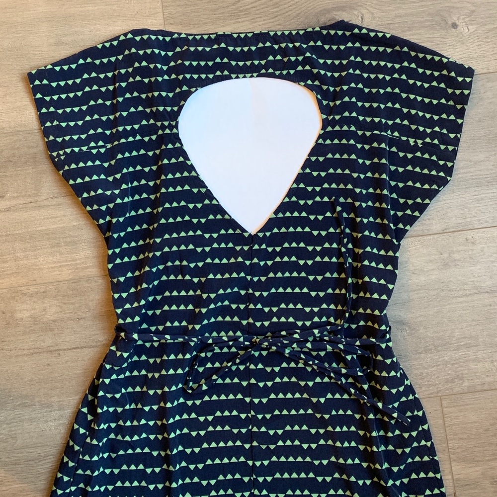 Francesca’s Top - Picture 3 of 4